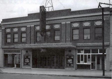 Lansing Theatre - Vintage Pic (newer photo)